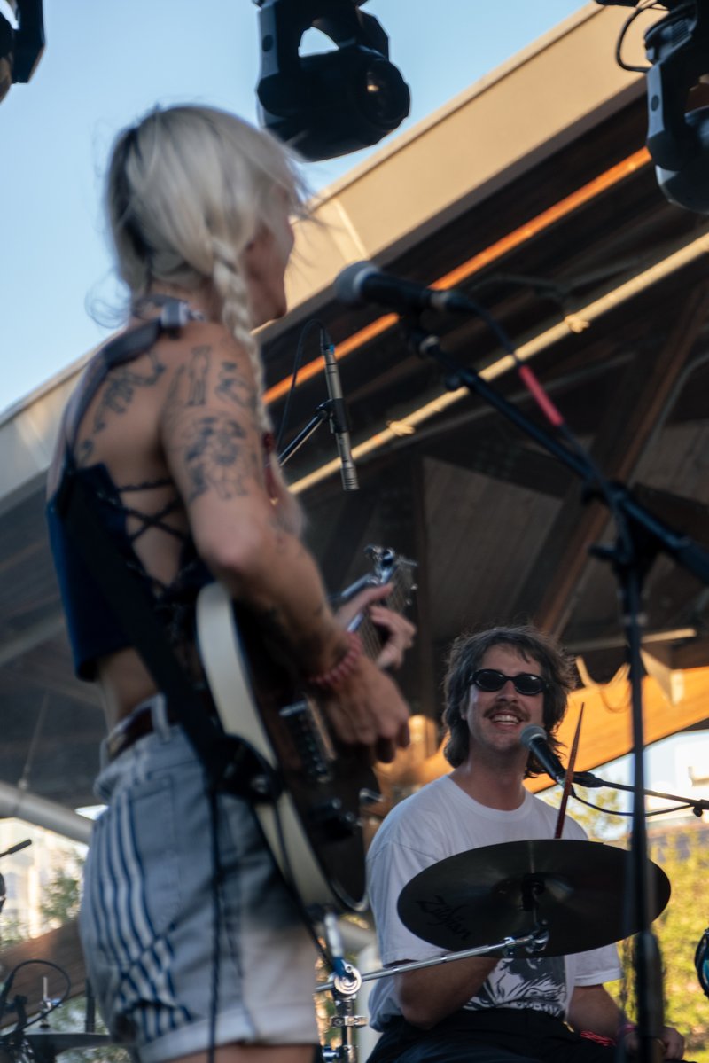 2025-09-28_Levitation_Being-Dead_Dina-3.jpg