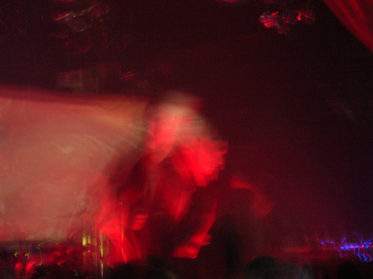 Kontravoid, as seen by the shaky eye of my digicam.