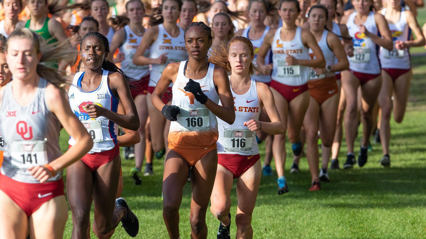 Texas Cross Country Looks Ahead to Regionals and Nationals Sports